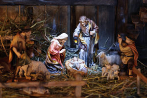 advent nativity scene immanuel lutheran church joplin missouri